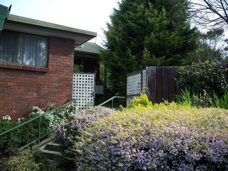 9 Hall Court, Summerhill TAS 7250