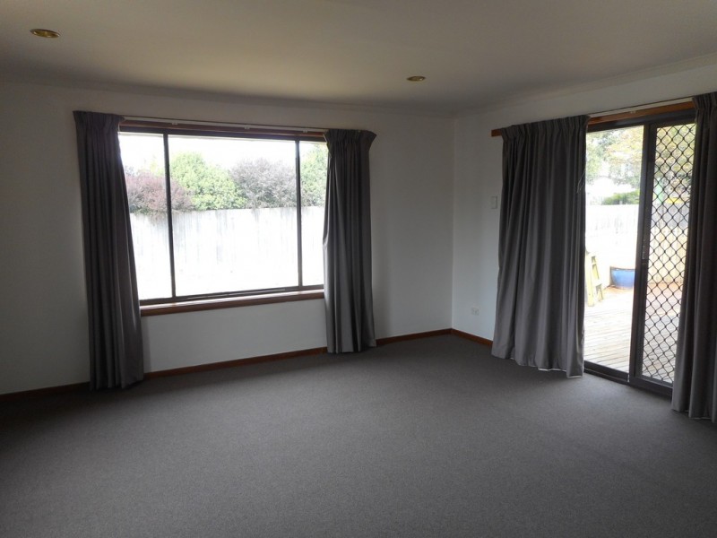 9 Mount Stuart Drive, Newnham TAS 7248