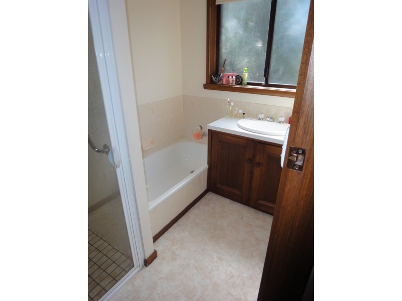 3/7 Rennie Court, Norwood TAS 7250