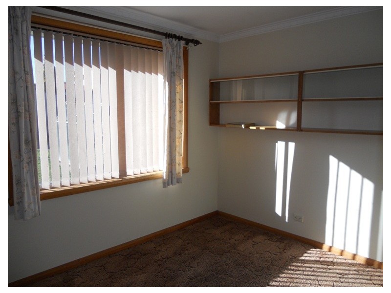 20 Julie Crescent, Newnham TAS 7248