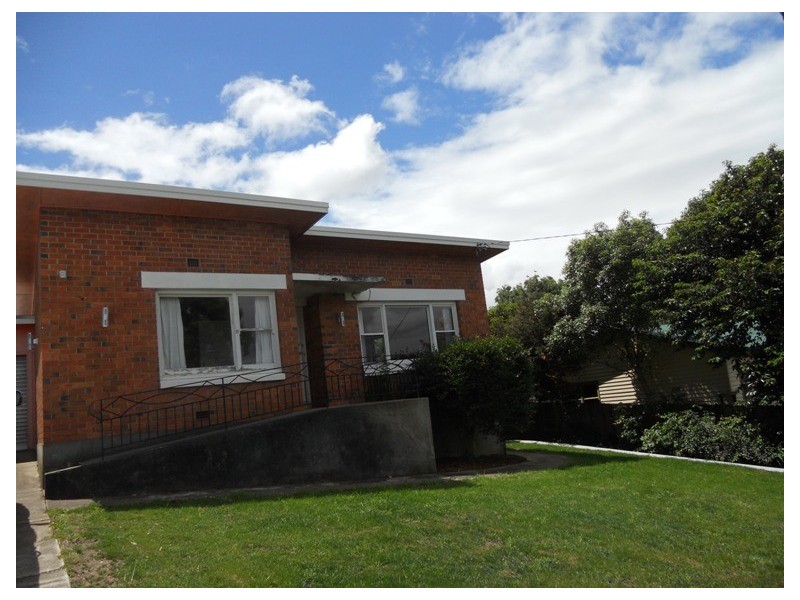 11 Summit Road, Trevallyn TAS 7250