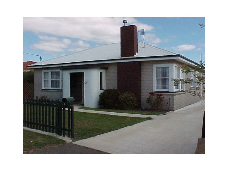 3 Wadley Street, Newnham TAS 7248