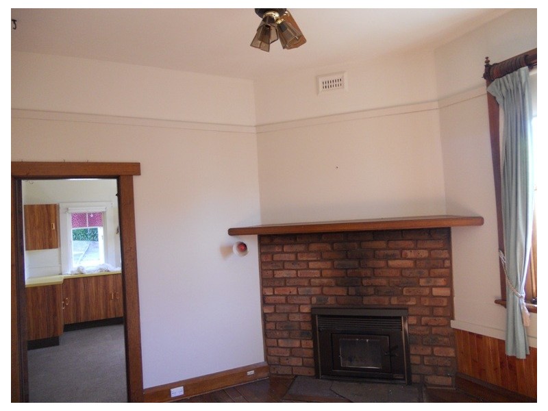 35 Connaught Cescent, West Launceston TAS 7250