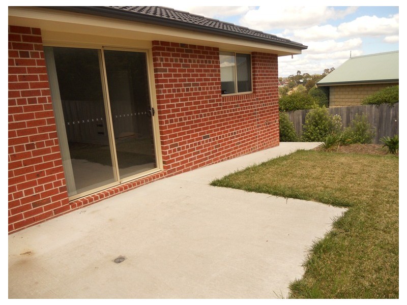 2/55-57 Essendon Street, Summerhill TAS 7250