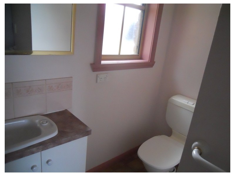 43 Rothesay Close, Newnham TAS 7248