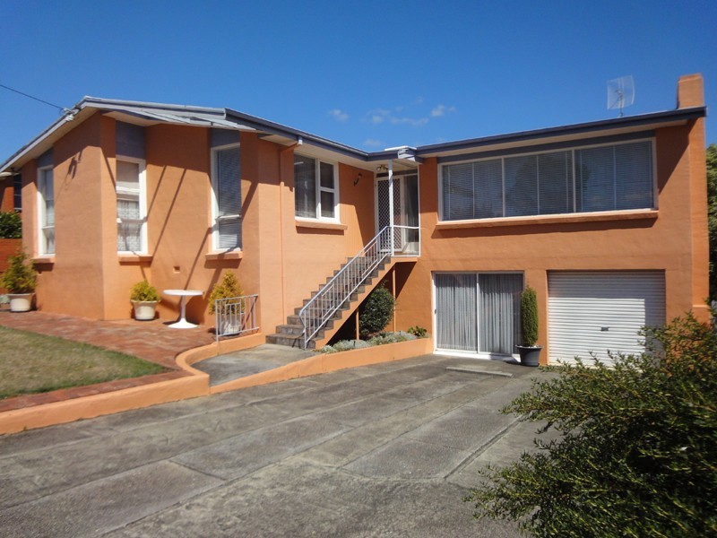 8 Beech Road, Norwood TAS 7250