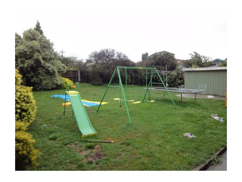 35 Paringa Avenue, Newnham TAS 7248