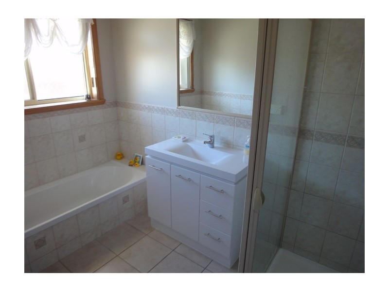 32 Belgrave Parade, Youngtown TAS 7249