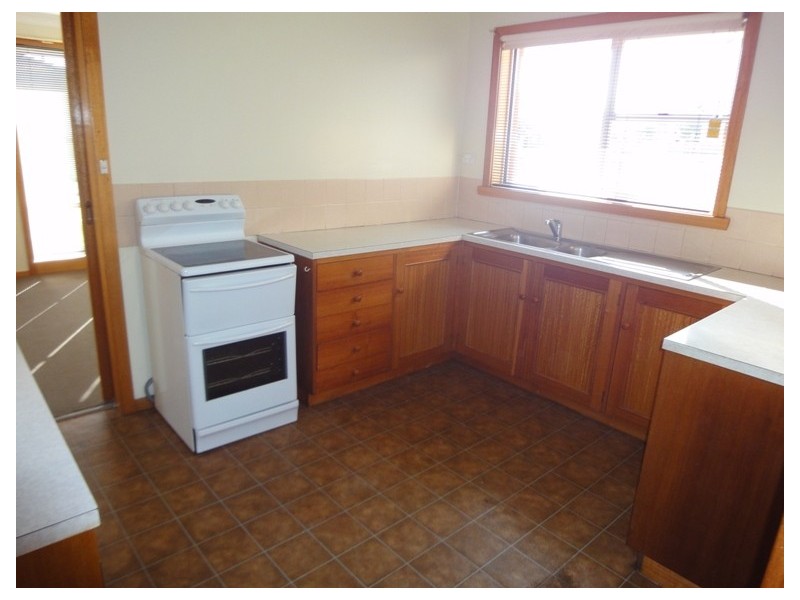 16 Heathfield Street, Norwood TAS 7250