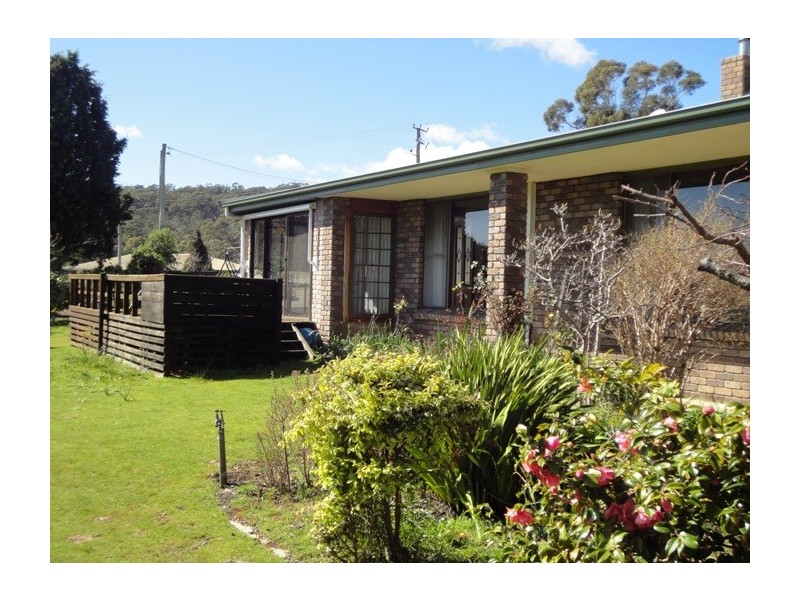 9  Swan Drive, Swan Bay TAS 7252