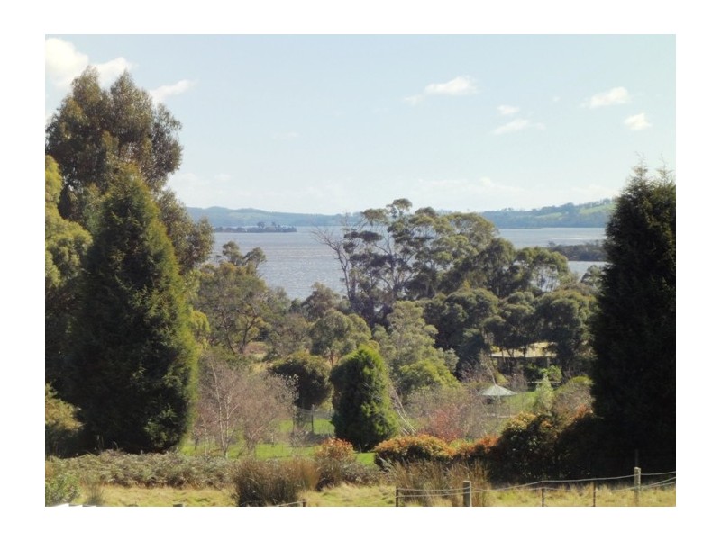 9  Swan Drive, Swan Bay TAS 7252