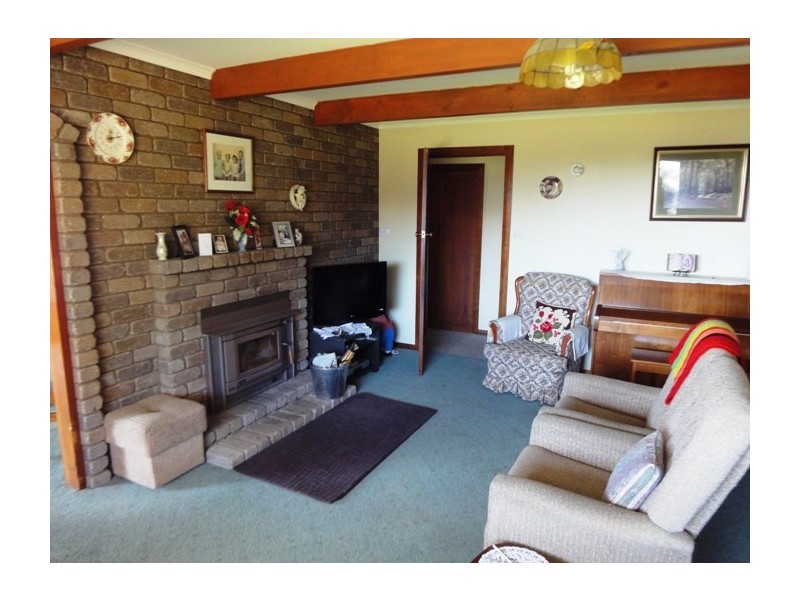 9  Swan Drive, Swan Bay TAS 7252