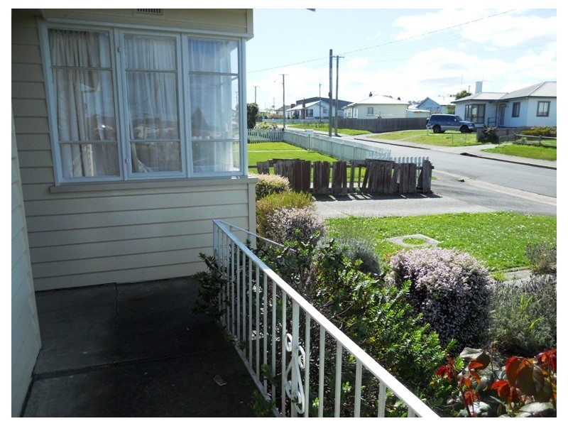 23 Hargrave Crescent, Mayfield TAS 7248