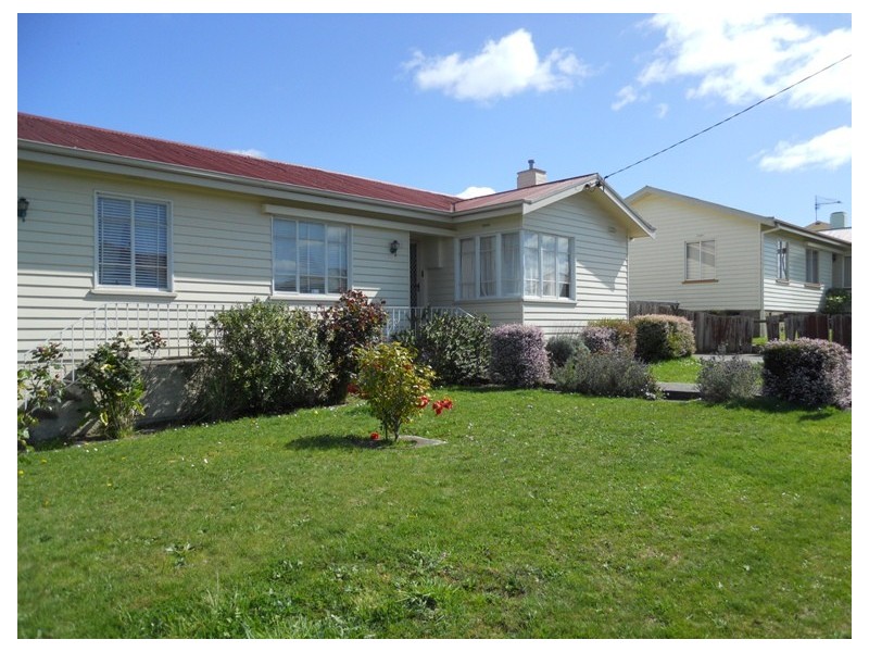 23 Hargrave Crescent, Mayfield TAS 7248