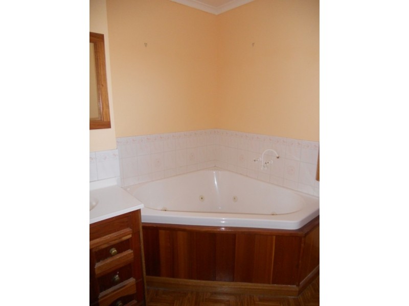 15 Ormond Street, Ravenswood TAS 7250