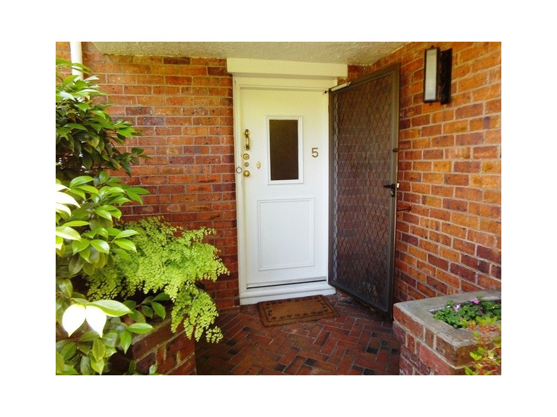 5 Newstead Crescent, Newstead TAS 7250