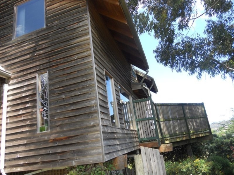 65 West Barrack, Deloraine TAS 7304