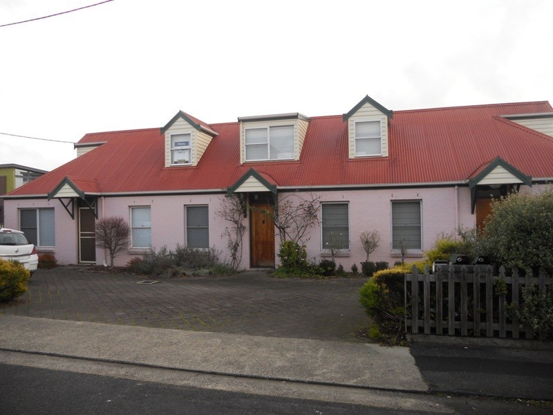 3/8 South Charles Street, South Launceston TAS 7249