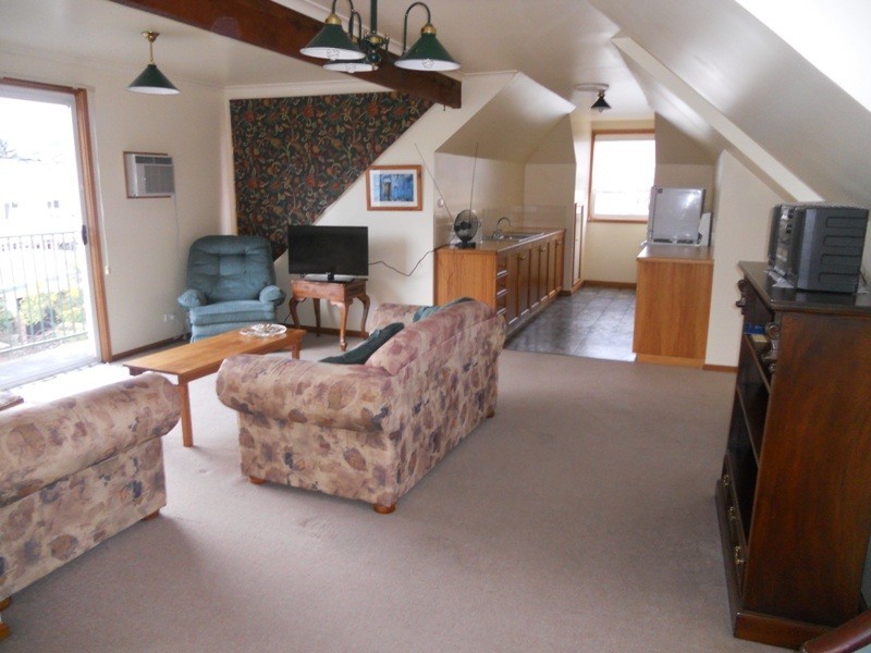 3/8 South Charles Street, South Launceston TAS 7249