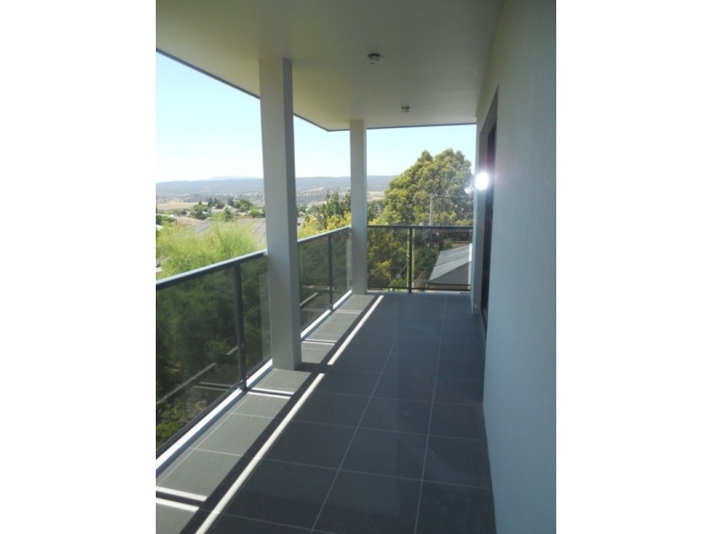 4/28-30 Strahan Road, Newstead TAS 7250
