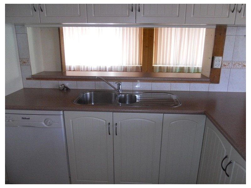 2 Machen Street, Kings Meadows TAS 7249