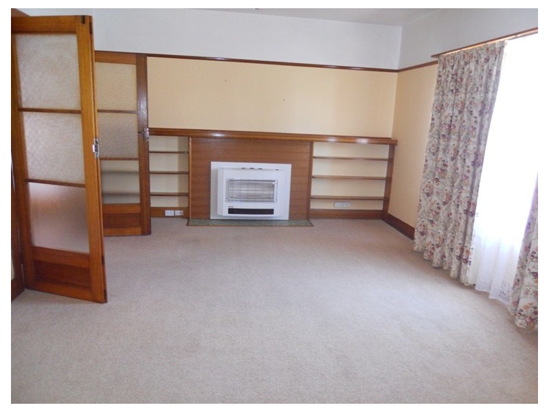 2 Machen Street, Kings Meadows TAS 7249