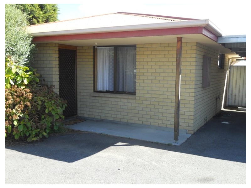 2/2 Norman Court, Newnham TAS 7248