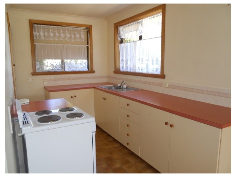 2/2 Norman Court, Newnham TAS 7248