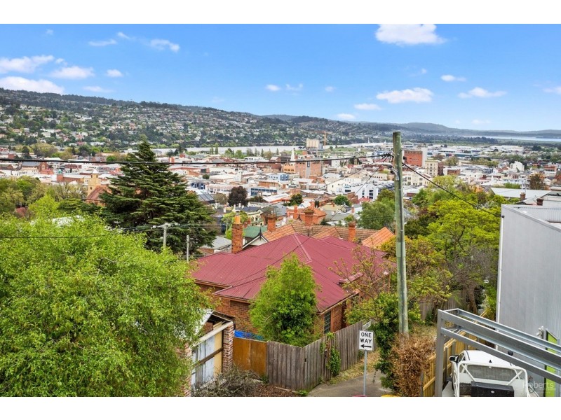 1/18 Law Street, Launceston TAS 7250