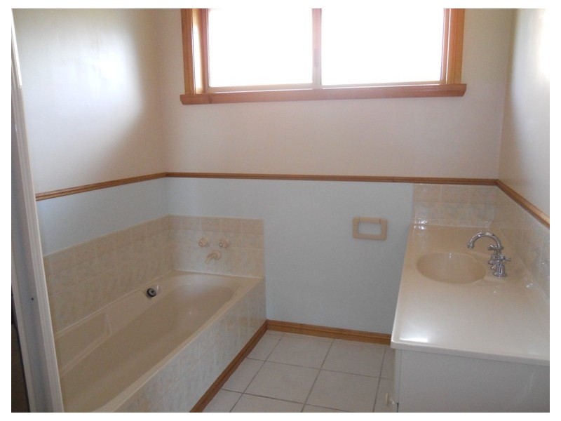 16 Nanette Court, Prospect TAS 7250