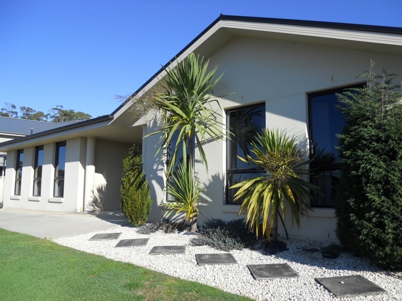 38 Piper Avenue, Youngtown TAS 7249