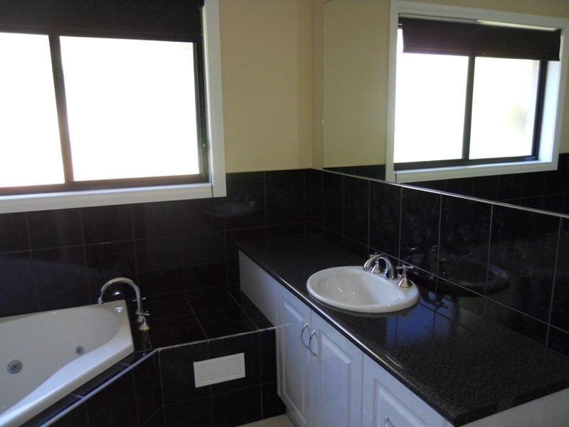 38 Piper Avenue, Youngtown TAS 7249