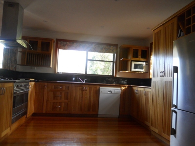 28 Redwood Crescent, Youngtown TAS 7249