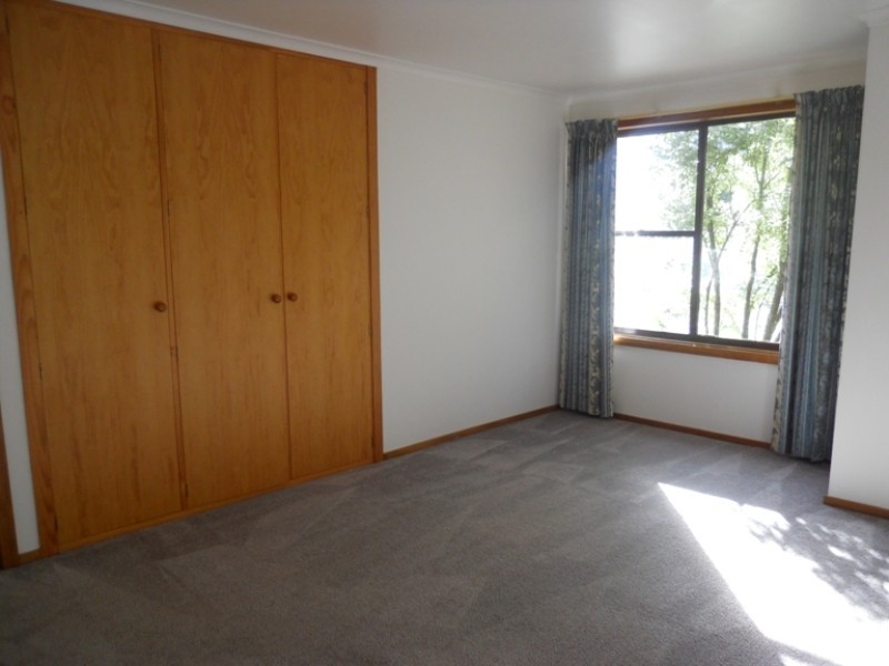 28 Redwood Crescent, Youngtown TAS 7249