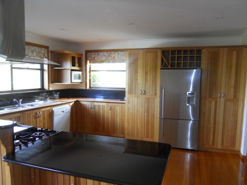 28 Redwood Crescent, Youngtown TAS 7249