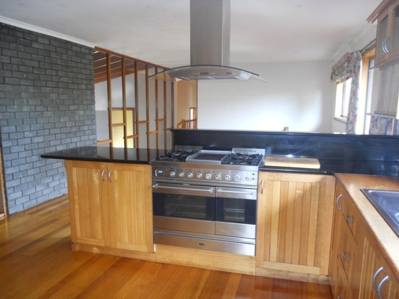 28 Redwood Crescent, Youngtown TAS 7249
