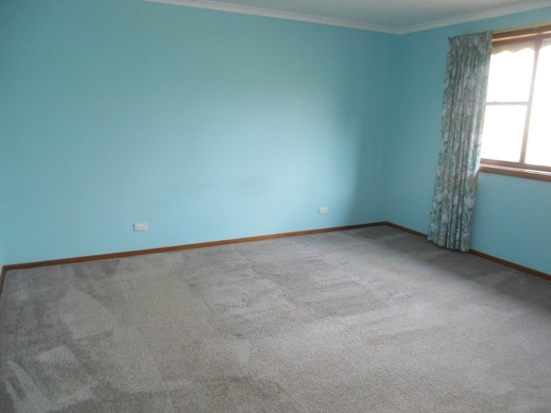 28 Redwood Crescent, Youngtown TAS 7249