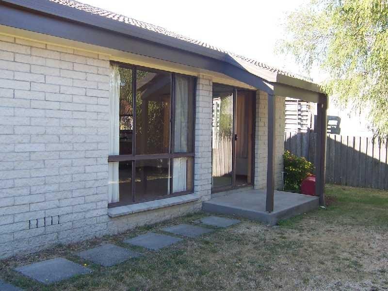 2/69 Franmaree Road, Newnham TAS 7248