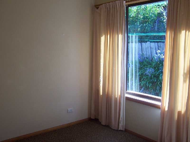 2/69 Franmaree Road, Newnham TAS 7248