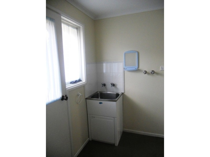 2/16 Country club Avenue, Prospect TAS 7250