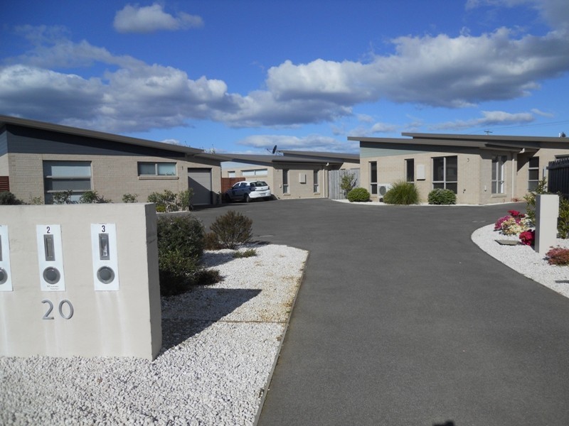 2/20 Savoy Place, Youngtown TAS 7249