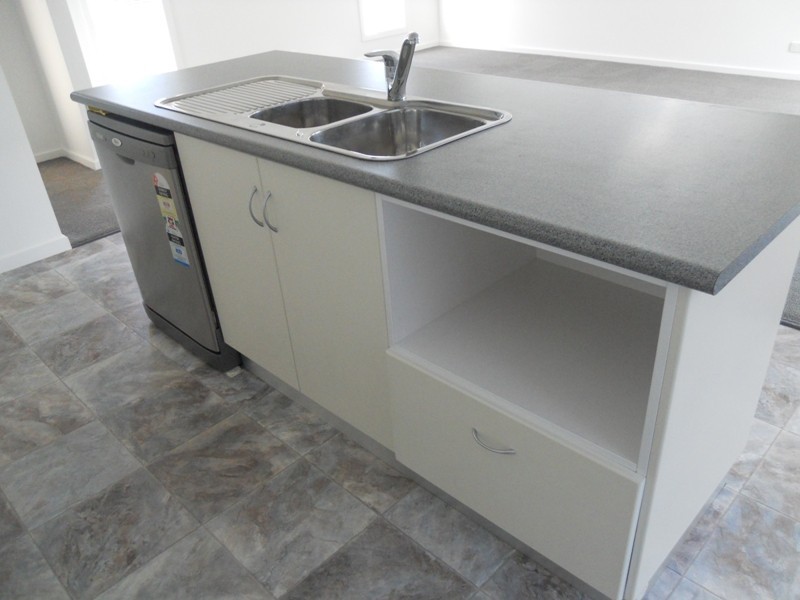 2/20 Savoy Place, Youngtown TAS 7249