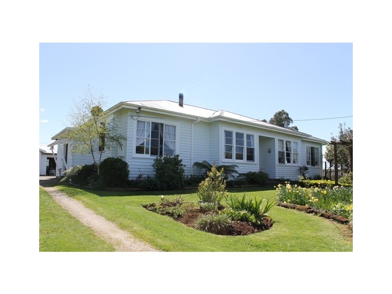 16 Peddles Road, Legerwood TAS 7263