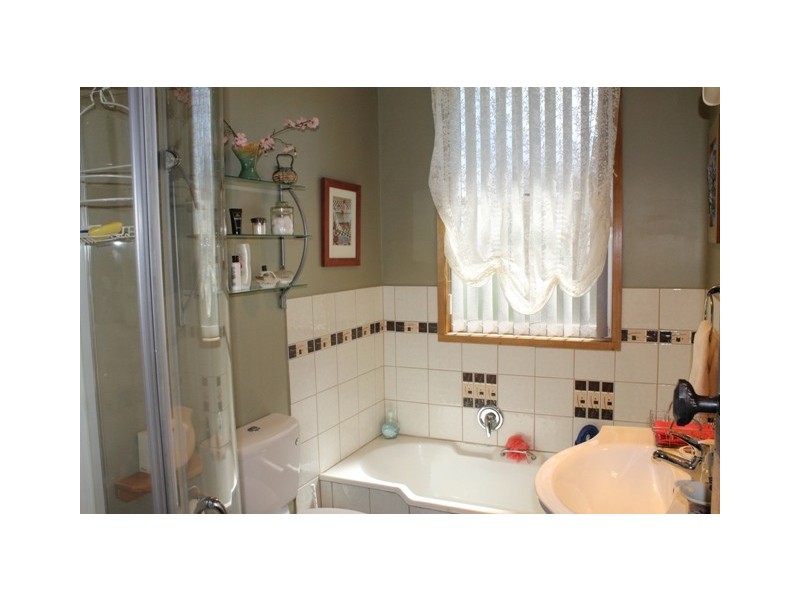 16 Peddles Road, Legerwood TAS 7263