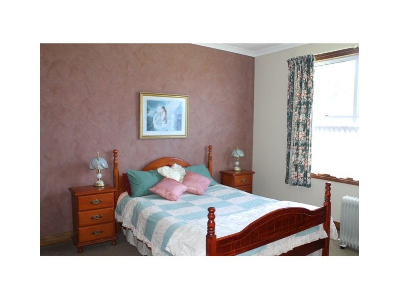 16 Peddles Road, Legerwood TAS 7263