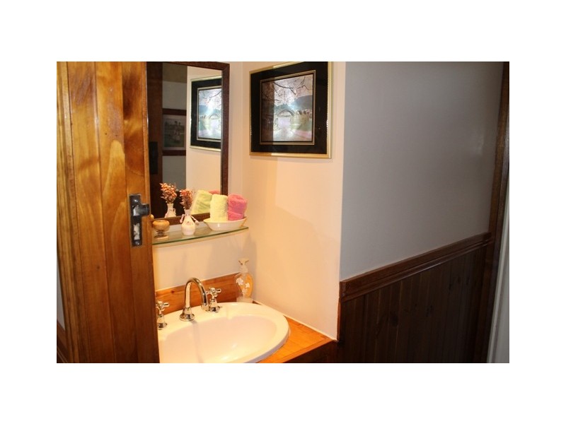 16 Peddles Road, Legerwood TAS 7263