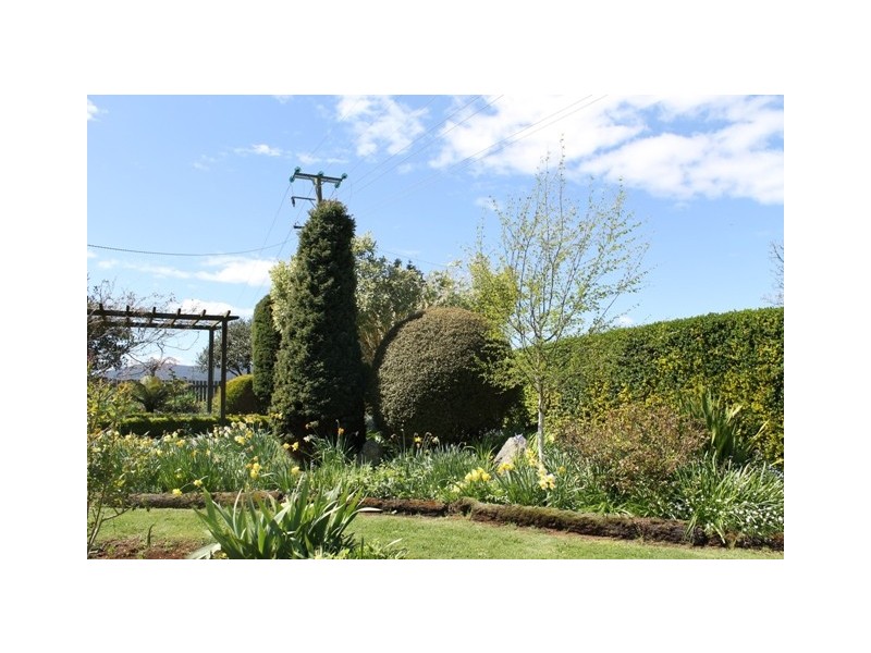 16 Peddles Road, Legerwood TAS 7263