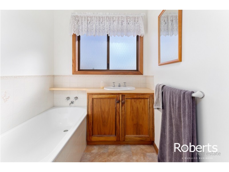 2/98 Gibson Street, Kings Meadows TAS 7249