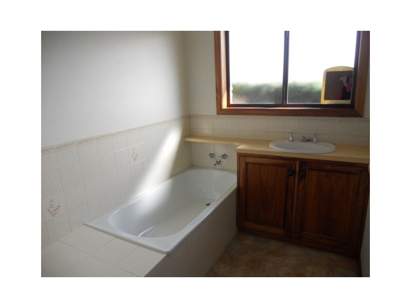 Kings Meadows TAS 7249