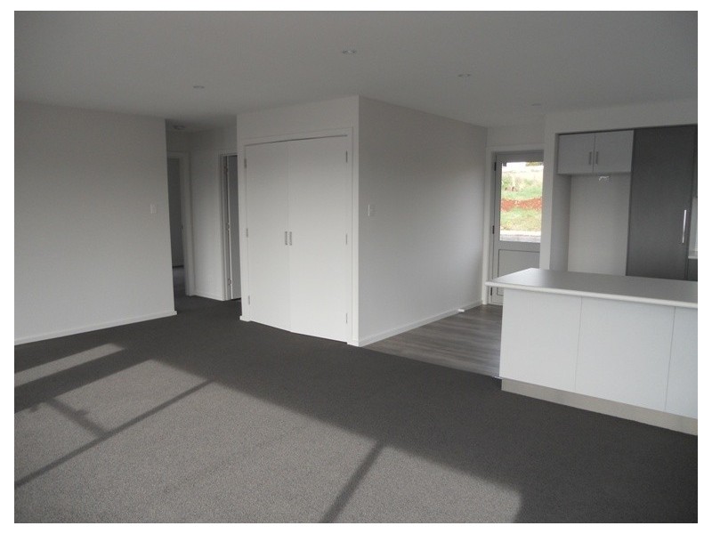 2/19 Menader Valley Road, Deloraine TAS 7304